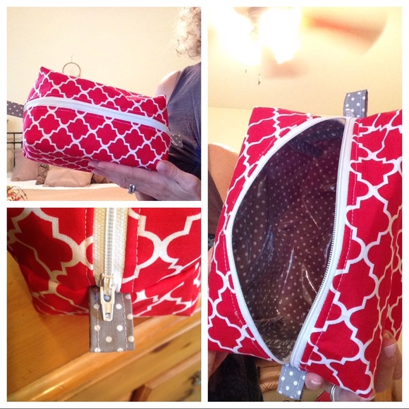 Zippered box pouch - vinyl lined for easy clean! - Picture 2 of 7